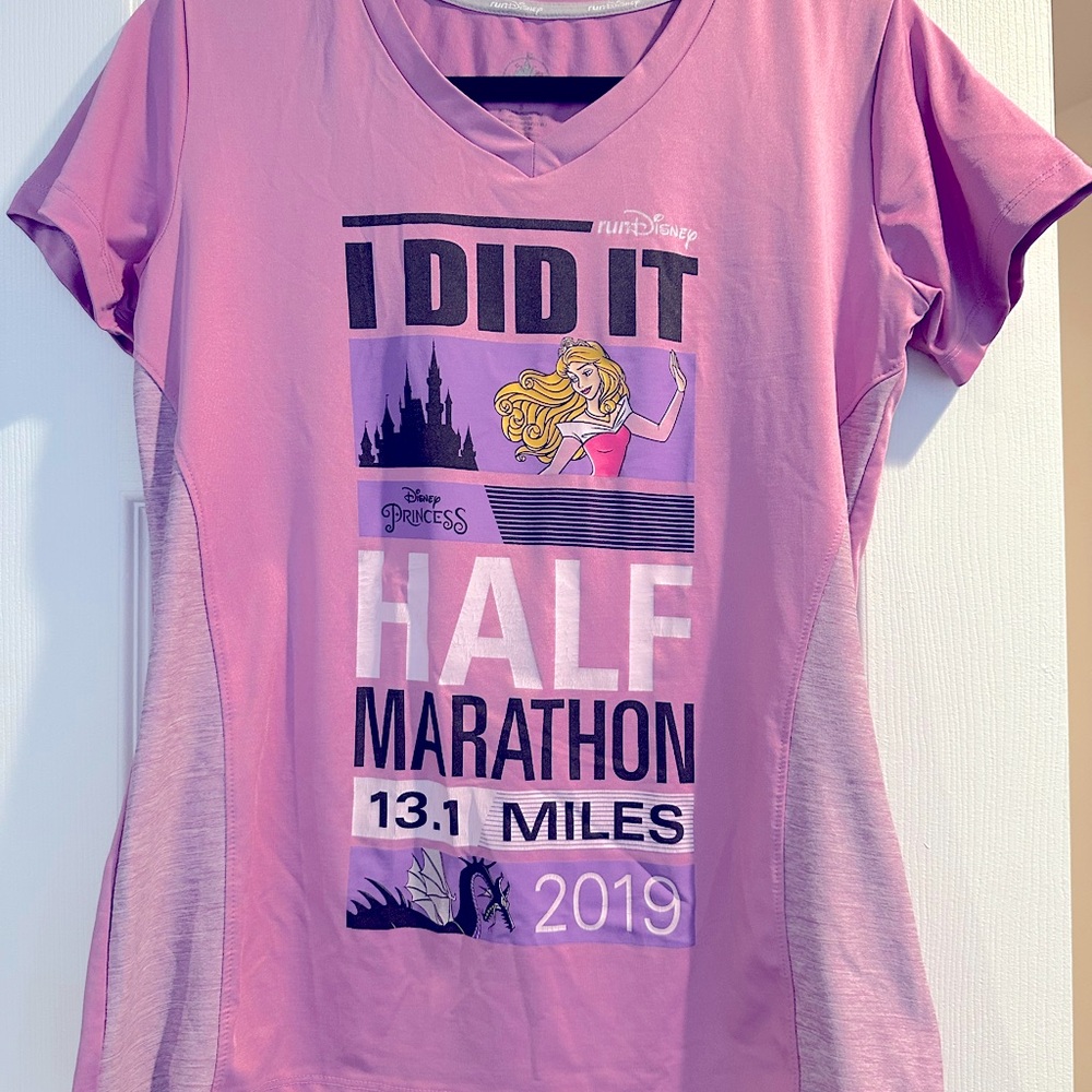 Rundisney 2019 Princess half marathon finisher shirt!